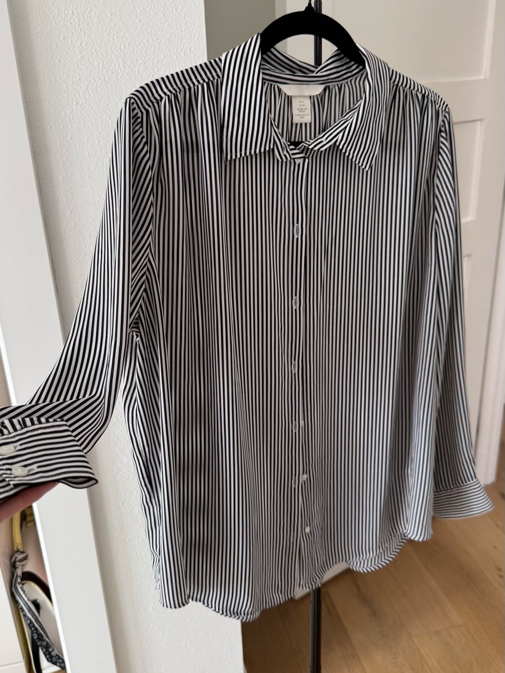 Black and White Vertical Stripe Button-Up Blouse - Picture 7 of 8
